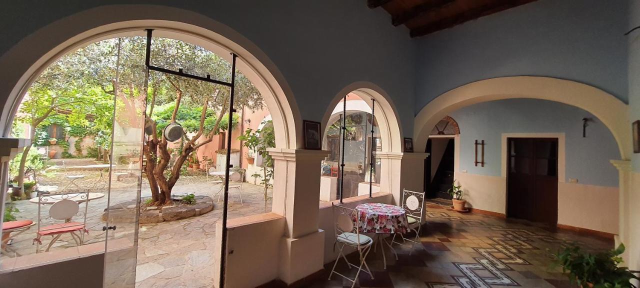 Casa Camboni-Dimora Storica Bed & Breakfast Сан Вито Екстериор снимка