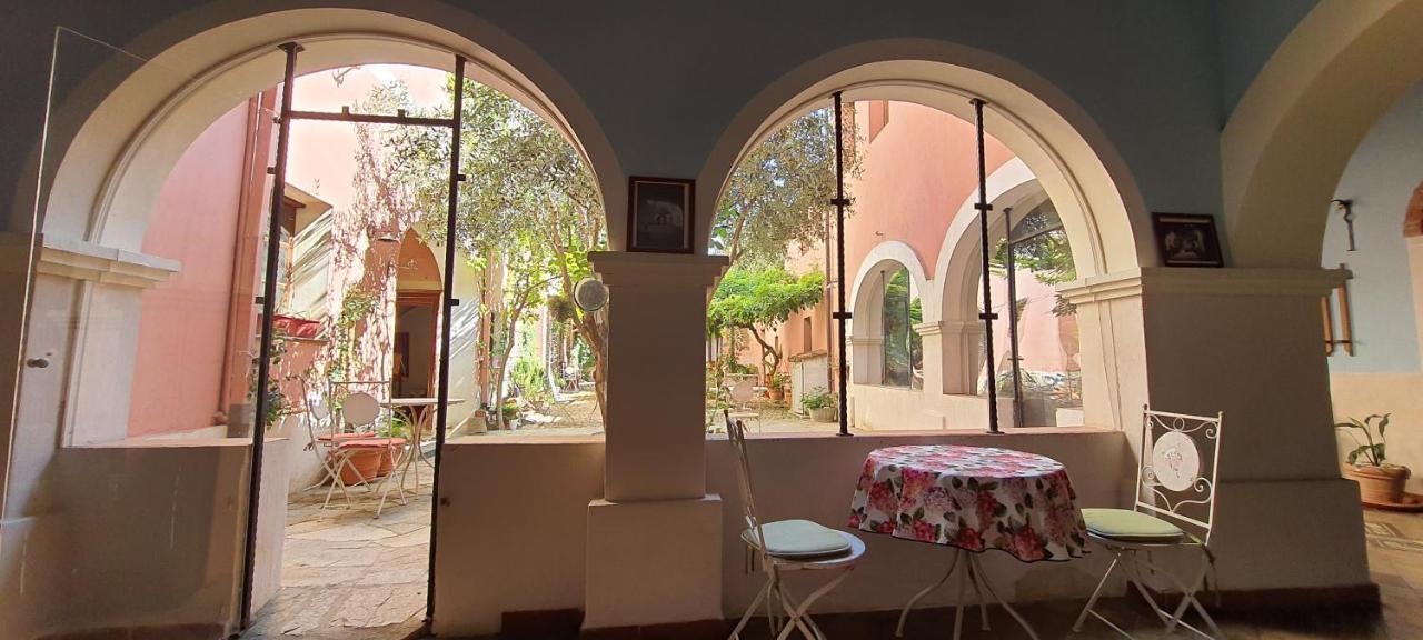 Casa Camboni-Dimora Storica Bed & Breakfast Сан Вито Екстериор снимка