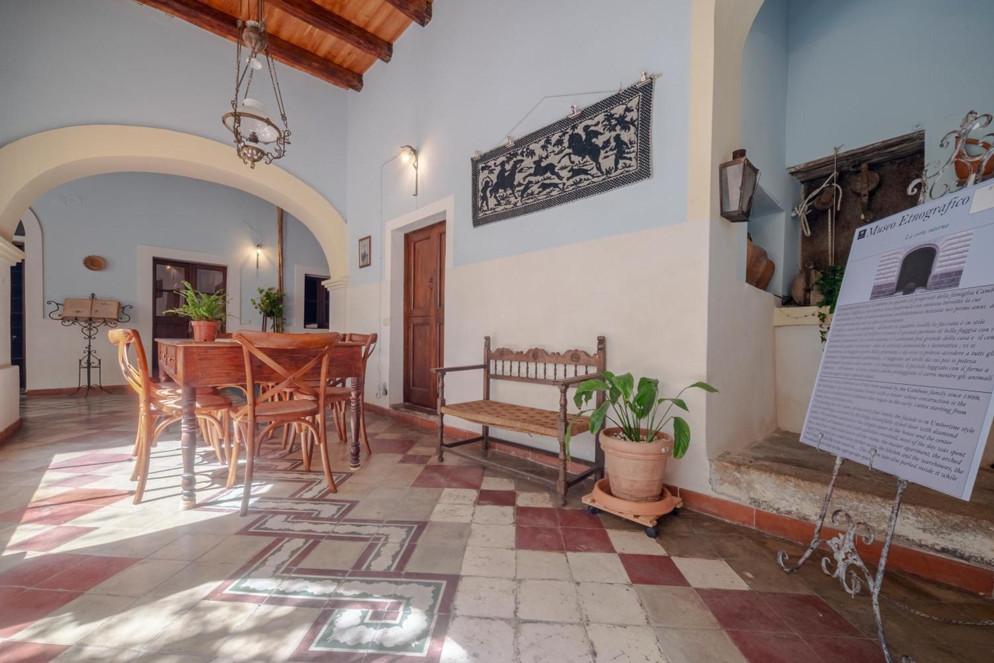 Casa Camboni-Dimora Storica Bed & Breakfast Сан Вито Екстериор снимка