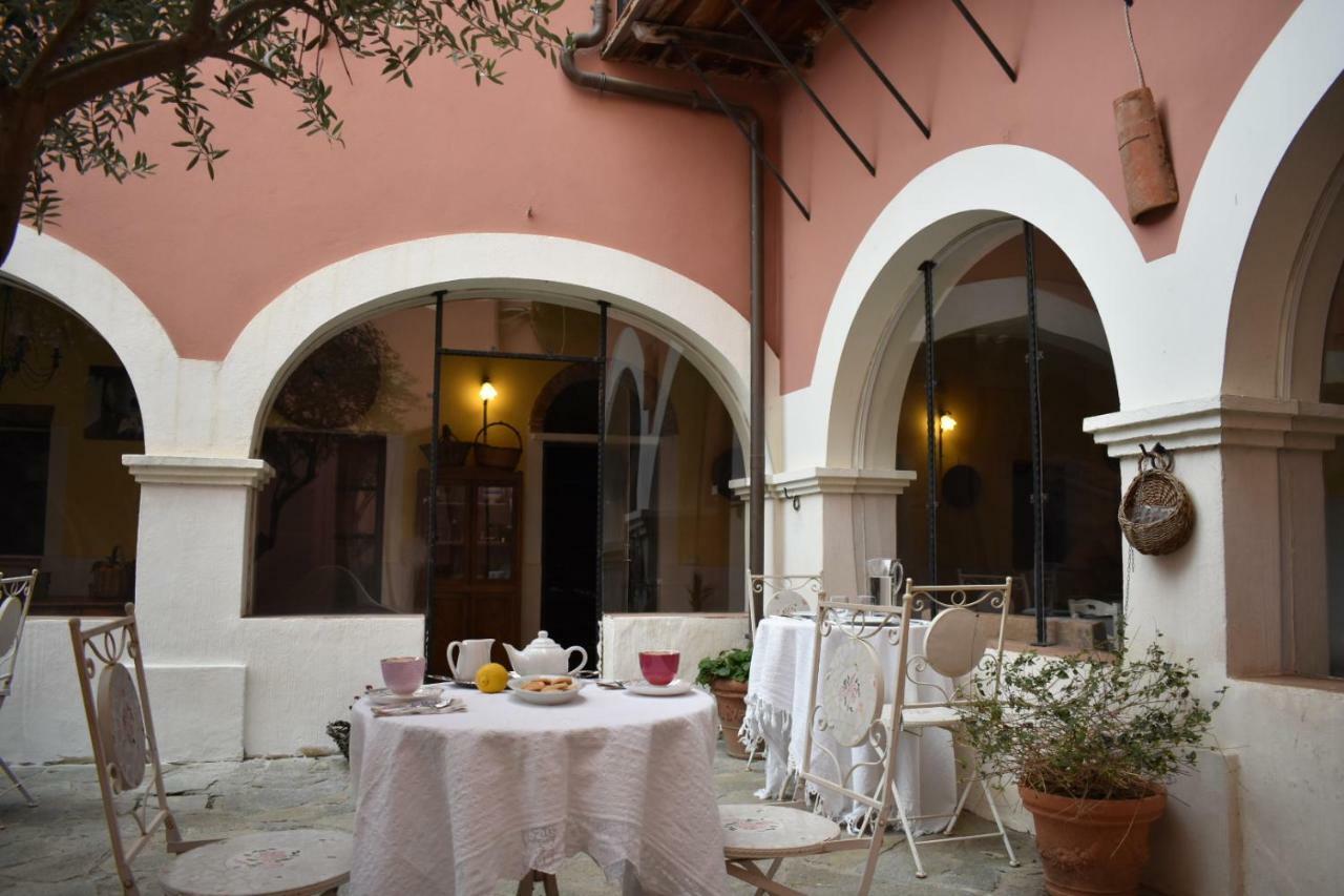 Casa Camboni-Dimora Storica Bed & Breakfast Сан Вито Екстериор снимка